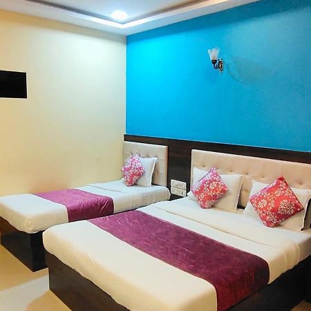 Hotel Golden Galaxy - Santacruz East Bombay Extérieur photo