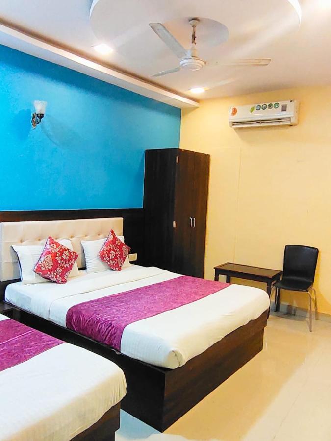 Hotel Golden Galaxy - Santacruz East Bombay Extérieur photo