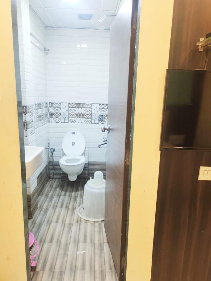 Hotel Golden Galaxy - Santacruz East Bombay Extérieur photo