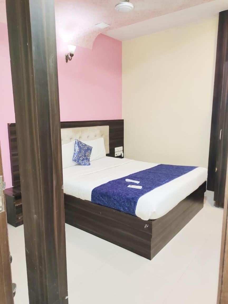 Hotel Golden Galaxy - Santacruz East Bombay Extérieur photo